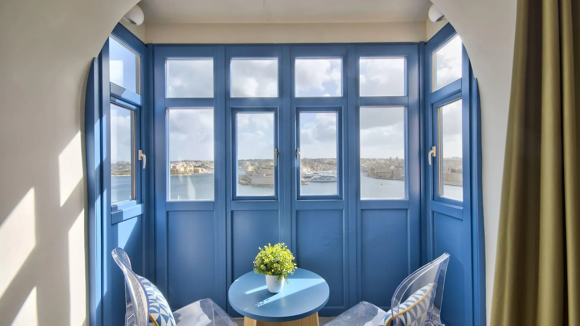 The British Suites Valletta