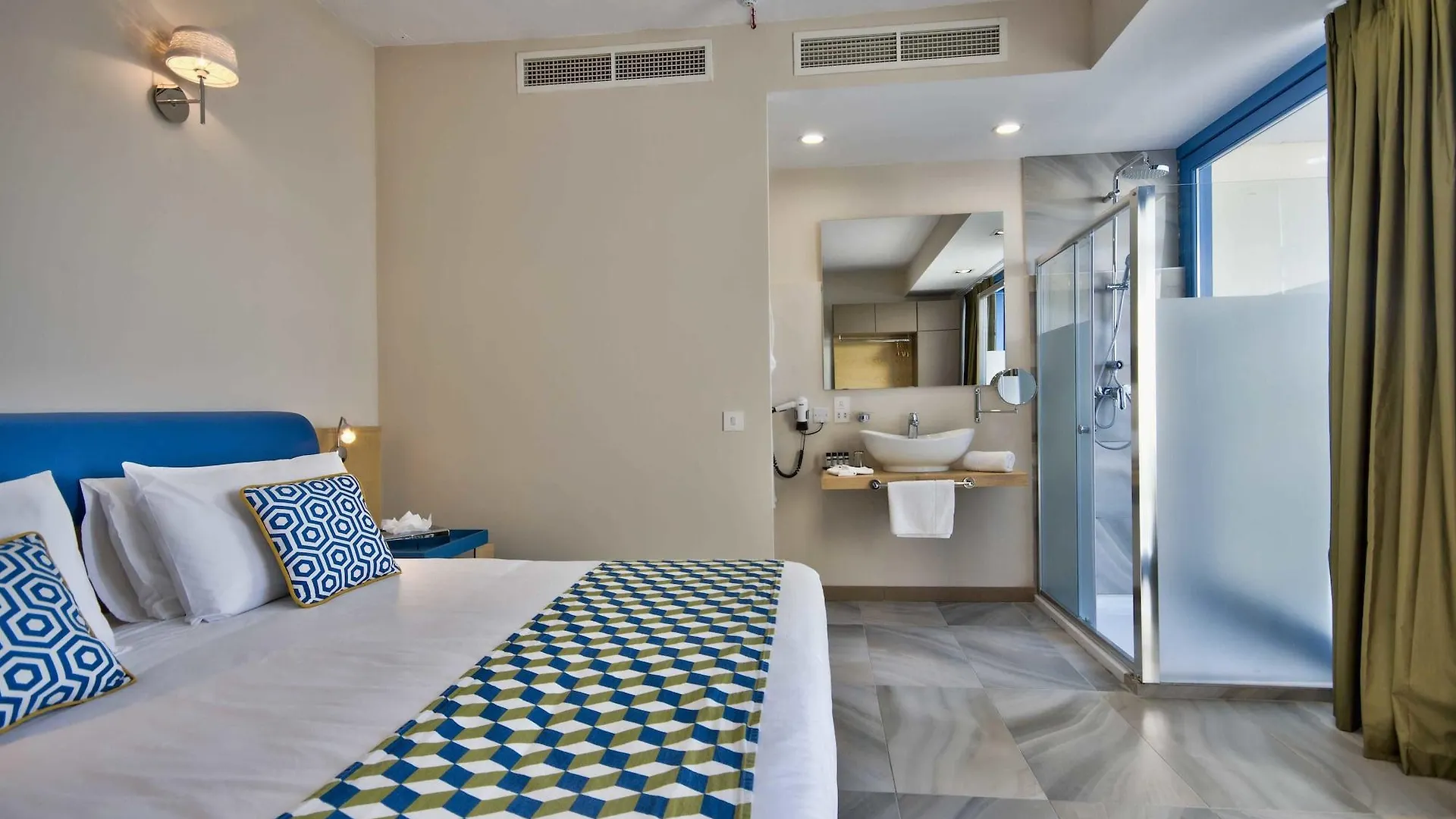 Hotel The British Suites Valletta
