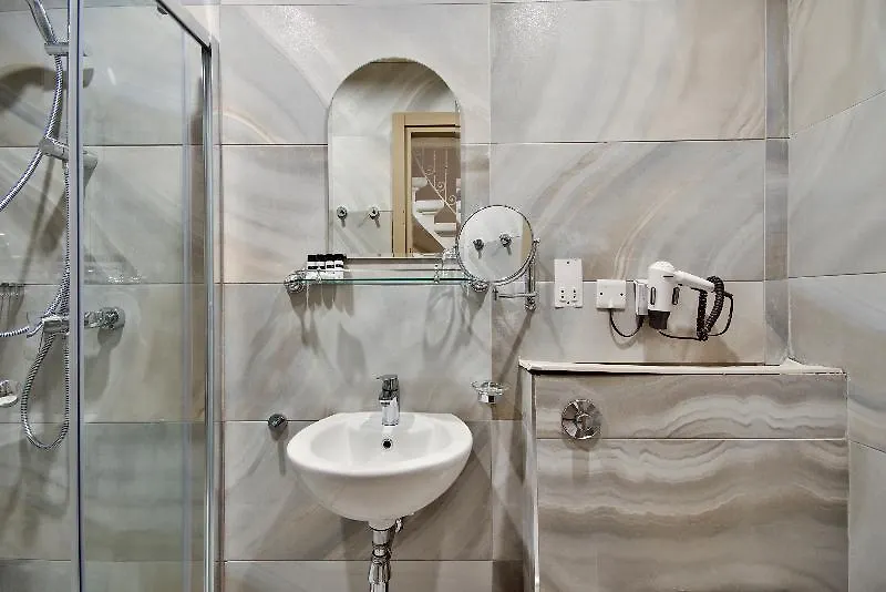 *** Hotel The British Suites Valletta Malta